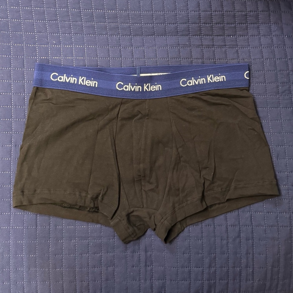 Men's Black Trunks. Medium.